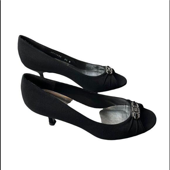 Black Stuart Weitzman Peep Toe Pump w/Crystal Embellishments Great Condition - Picture 6 of 15